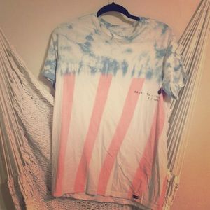 Volcom men’s T-shirt with tie dyed American flag
